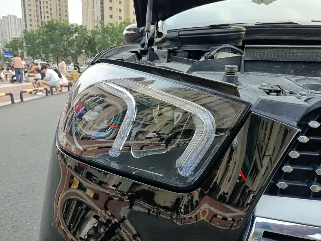 Mercedes-Benz GLE New Energy — миниатюра 7