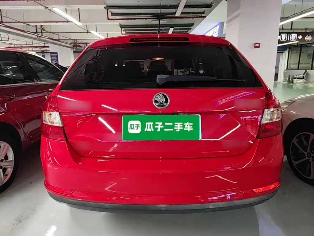 Skoda Rapid Spaceback — миниатюра 6