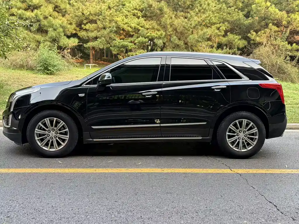 Cadillac XT5 — миниатюра 3