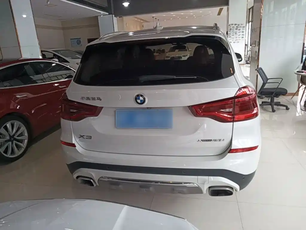 BMW X3 — миниатюра 6