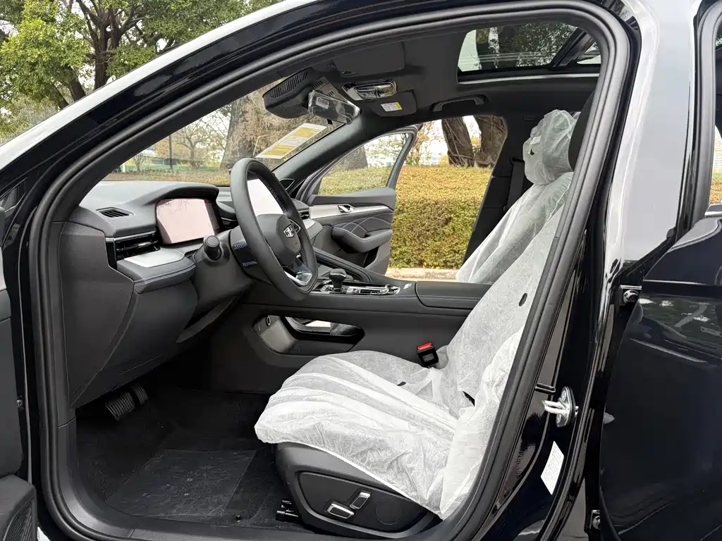 GEELY AUTOMOBILE XINGRUI