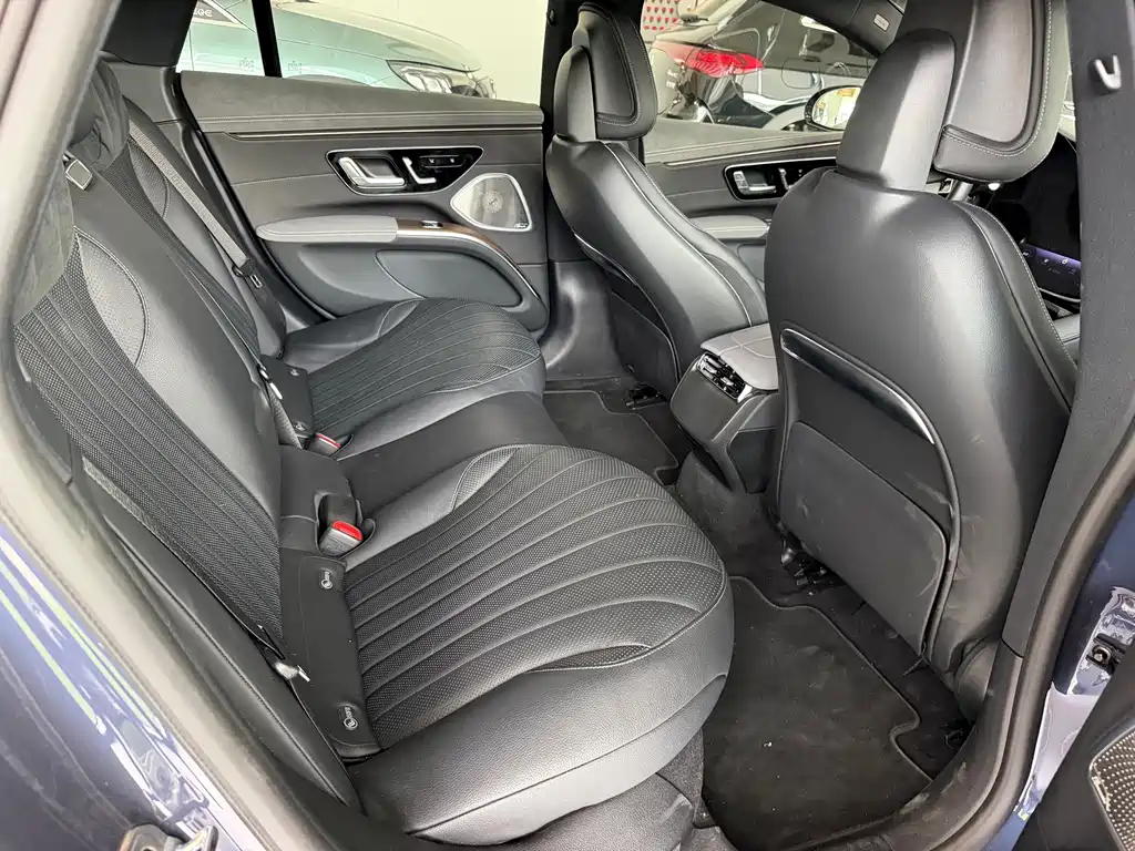 Mercedes-Benz EQS — миниатюра 14