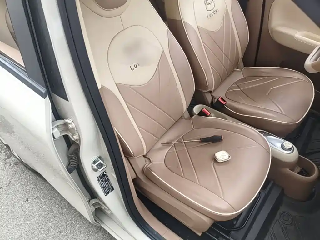 Wuling MINIEV — миниатюра 25