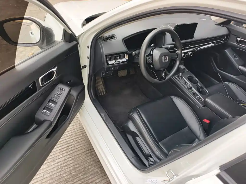 Honda Civic — миниатюра 16