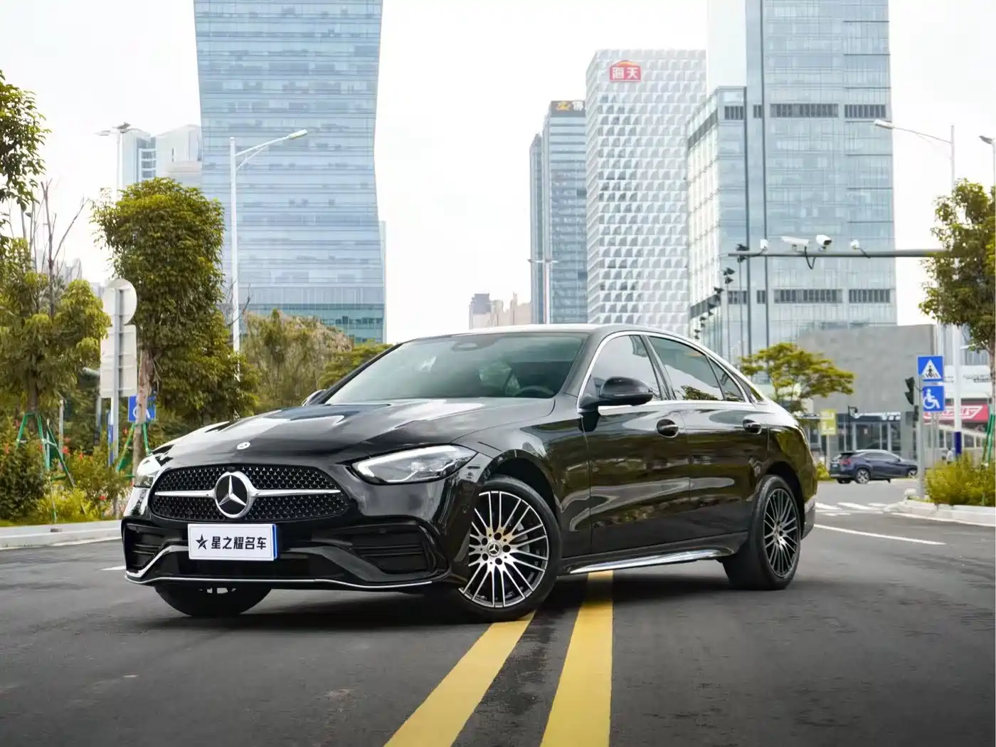 奔驰C级 2023款 C 260 L 运动版 2022