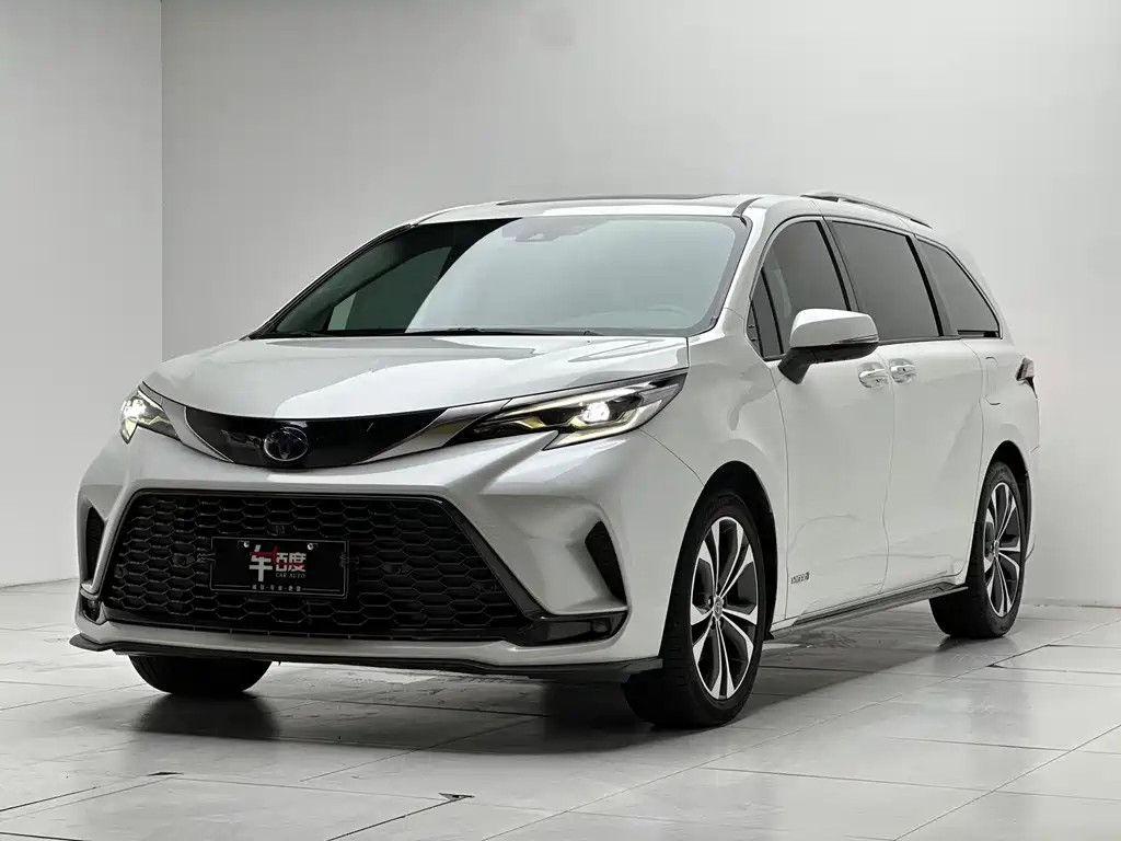 Toyota Granvia 2022 2.5L Luxury