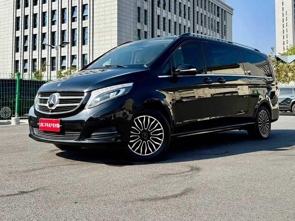 MERCEDES-BENZ V CLASS