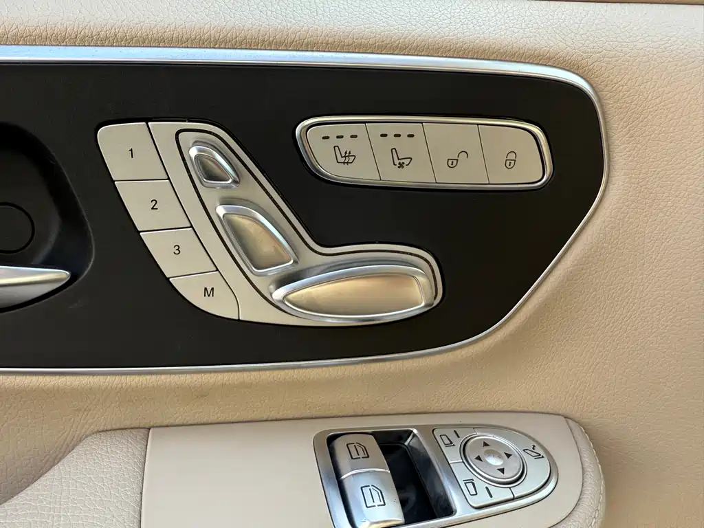 MERCEDES-BENZ V CLASS