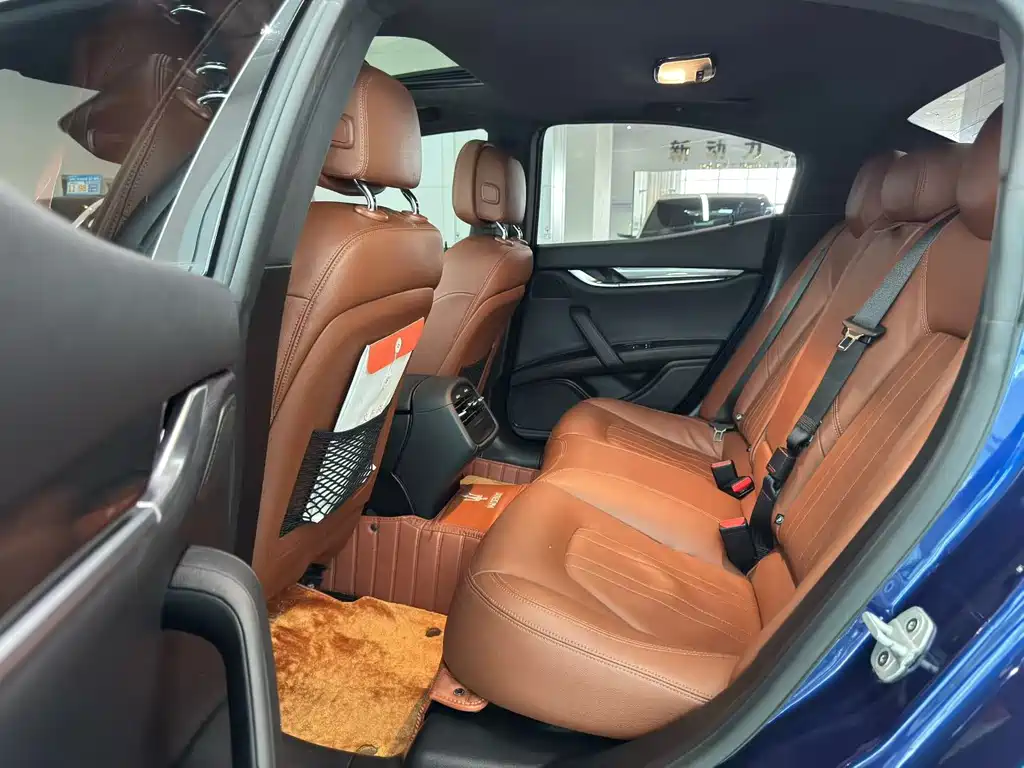 Maserati Ghibli — миниатюра 5
