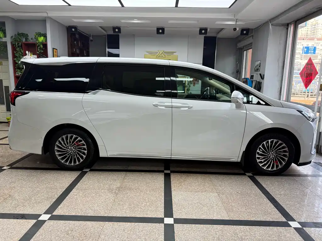 Buick Century 2023 2.0T мест Premium