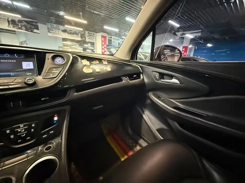 Buick Envision Plus — миниатюра 9