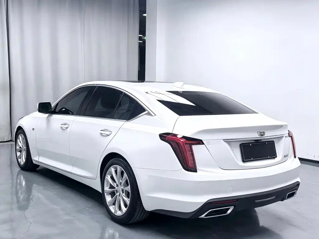 Cadillac CT5 — миниатюра 11