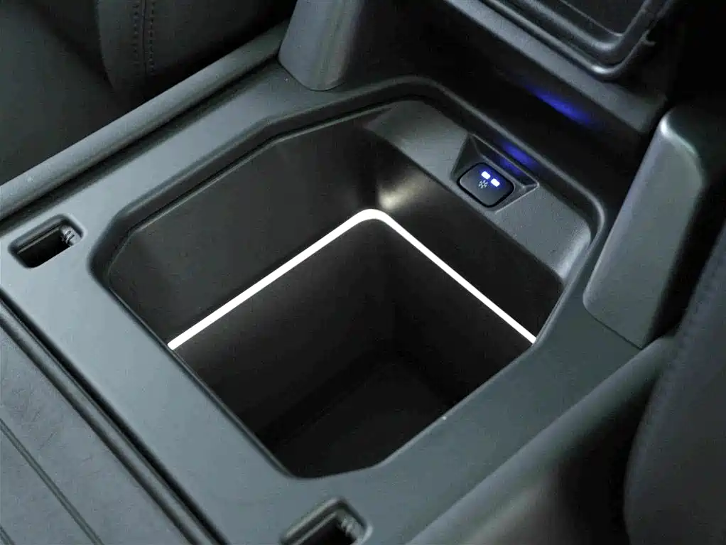 Land Rover Defender — миниатюра 17