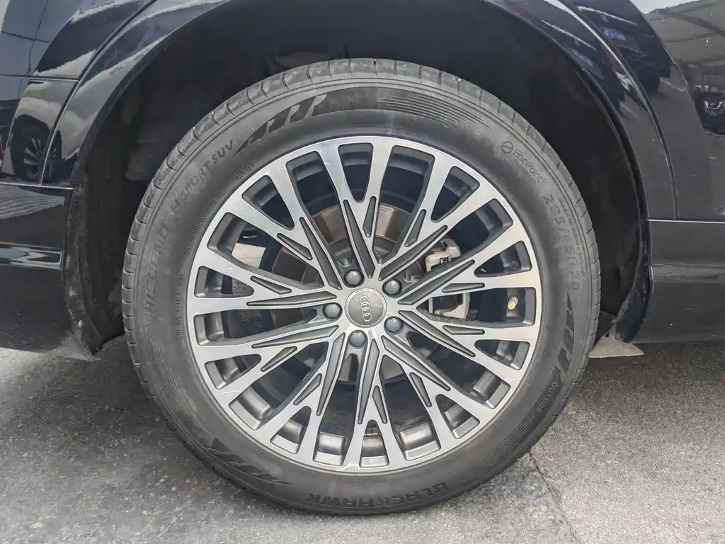 Audi Q7 — миниатюра 18