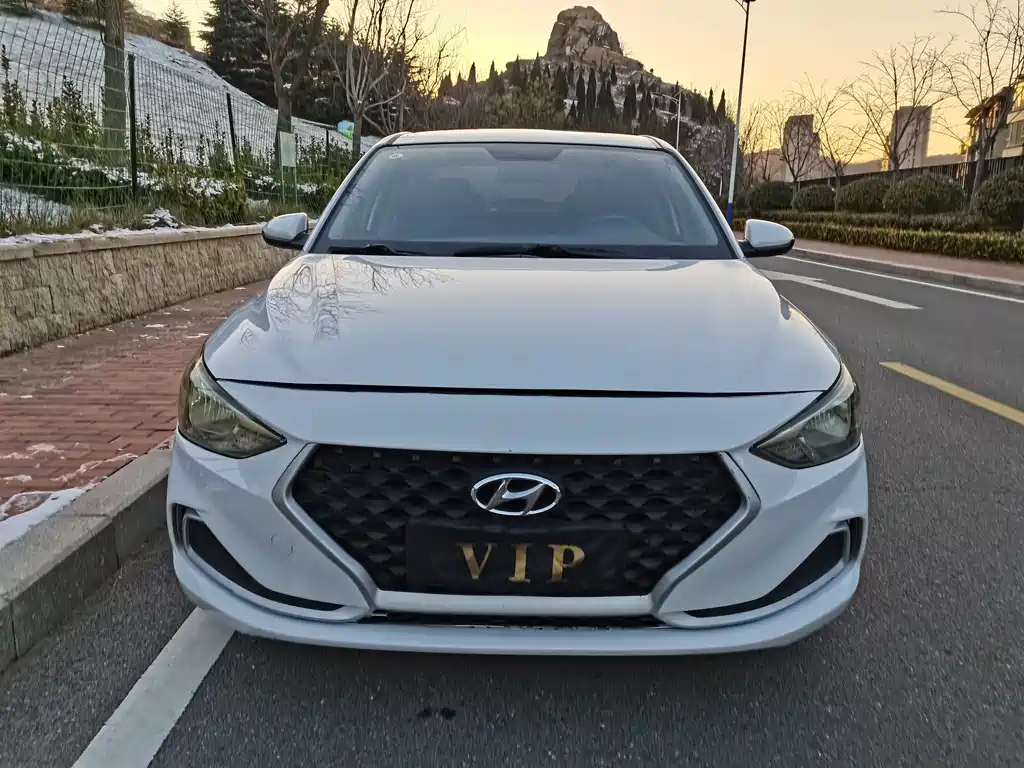 HYUNDAI YUEDONG