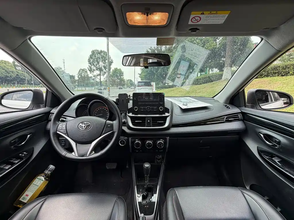 Toyota Yaris L — миниатюра 13
