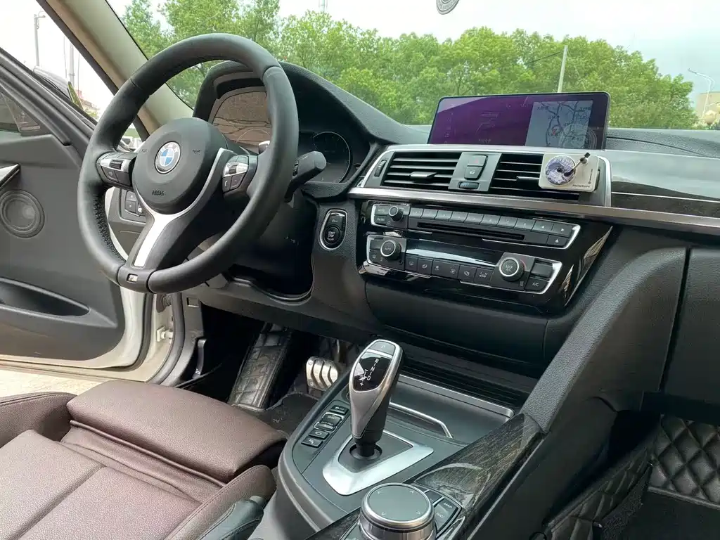 BMW 3 Series — миниатюра 5