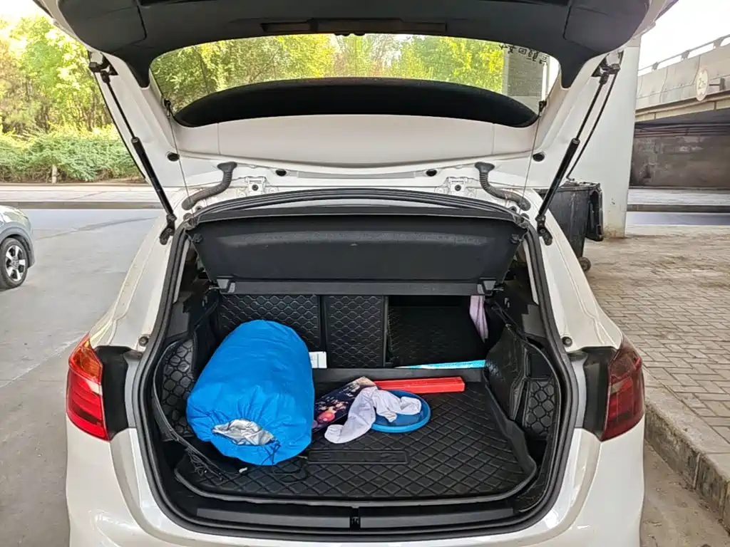 BMW 2 Series Active Tourer — миниатюра 19