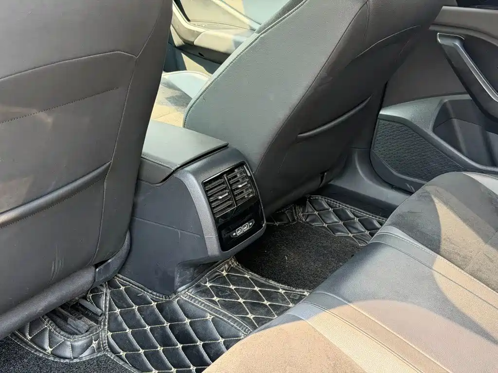 Volkswagen Sagitar — миниатюра 8