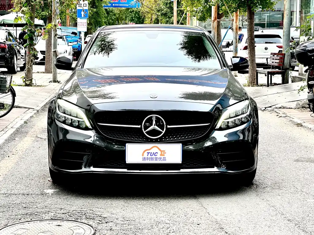 Mercedes-Benz C-Class — миниатюра 2