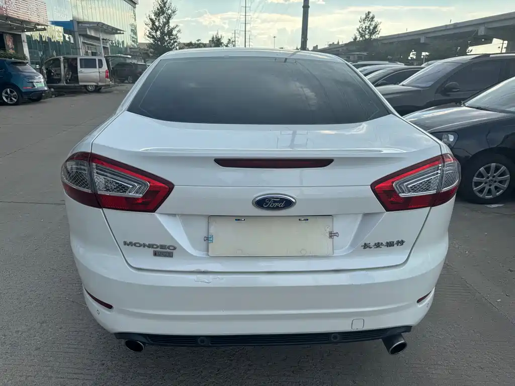 Ford Mondeo 2013 2.3L Fashion