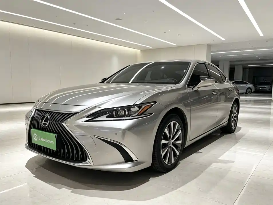 Lexus ES — миниатюра 2