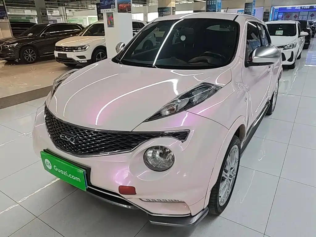 Infiniti ESQ — миниатюра 2