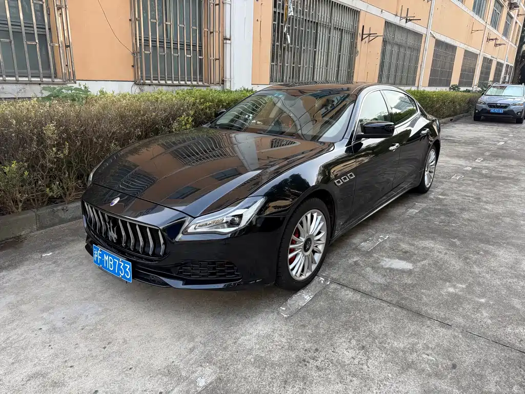Maserati Quattroporte