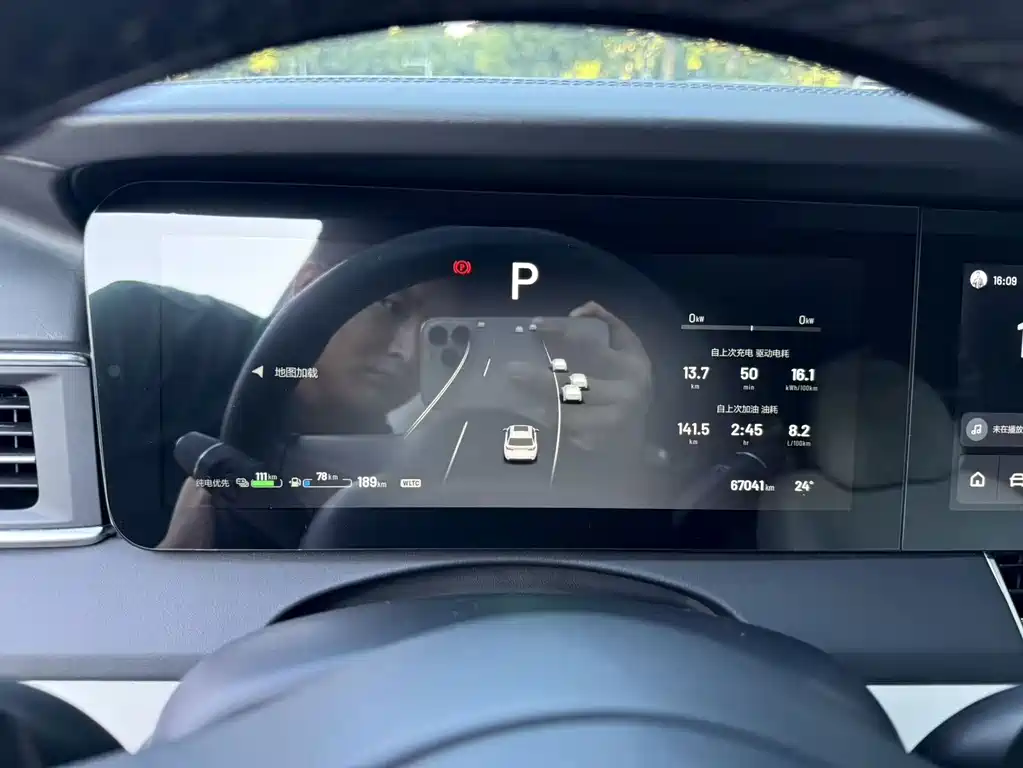 Li Auto Li ONE — миниатюра 10