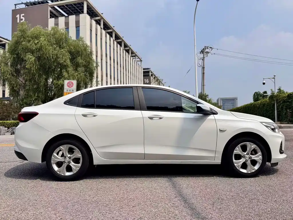 Chevrolet Cavalier — миниатюра 14