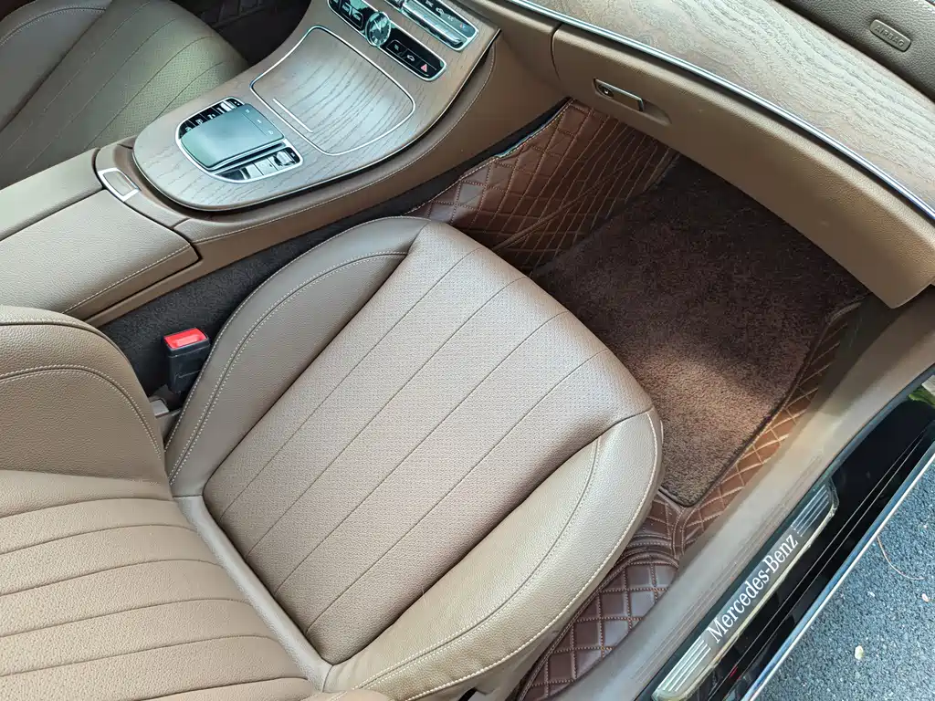 Mercedes-Benz E-Class — миниатюра 27