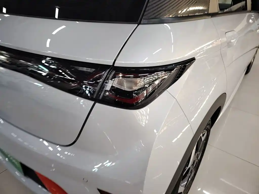 BYD Dolphin — миниатюра 8