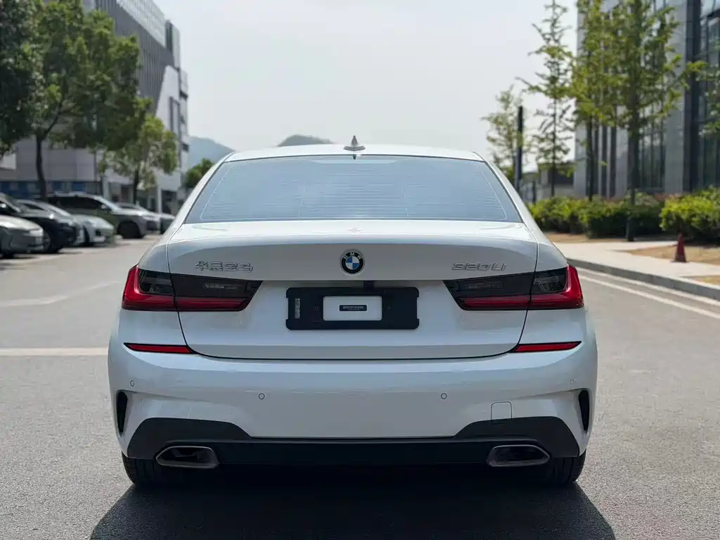 BMW 3 Series — миниатюра 14