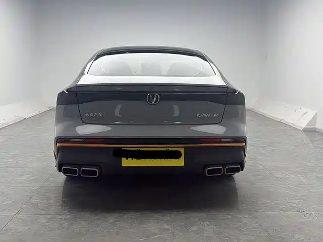 Changan UNI-V 2025 1.5T 500Bar Luxury Sport