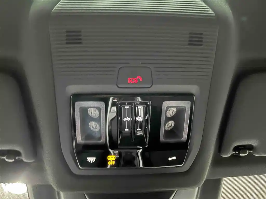 Volkswagen Passat 2025 Pro 380TSI