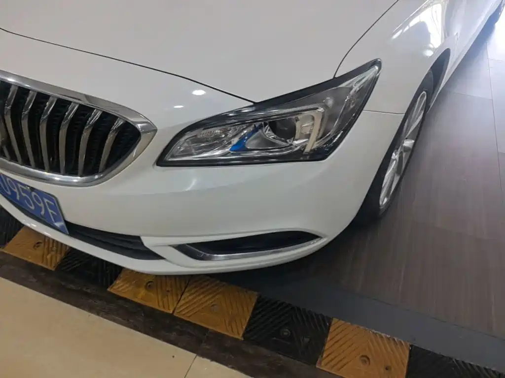 Buick Verano — миниатюра 24