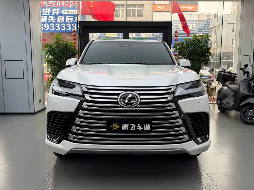 Lexus LX — миниатюра 2