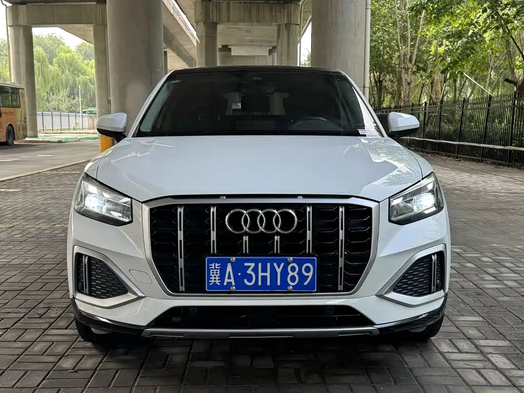 Audi Q2L — миниатюра 5