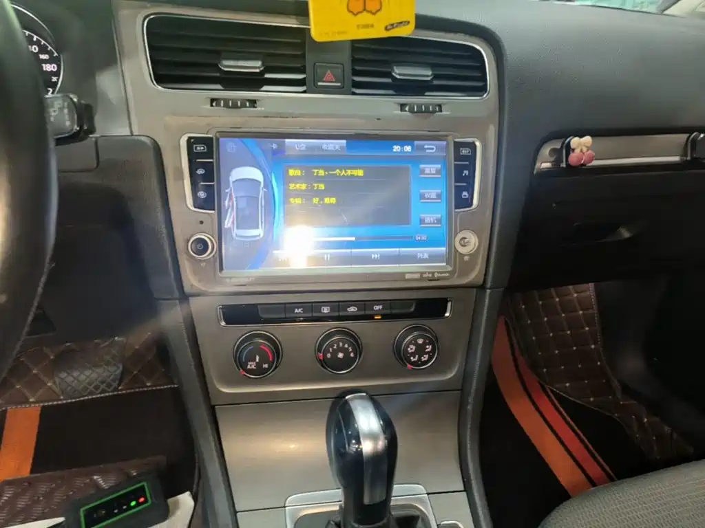 Volkswagen Golf — миниатюра 13