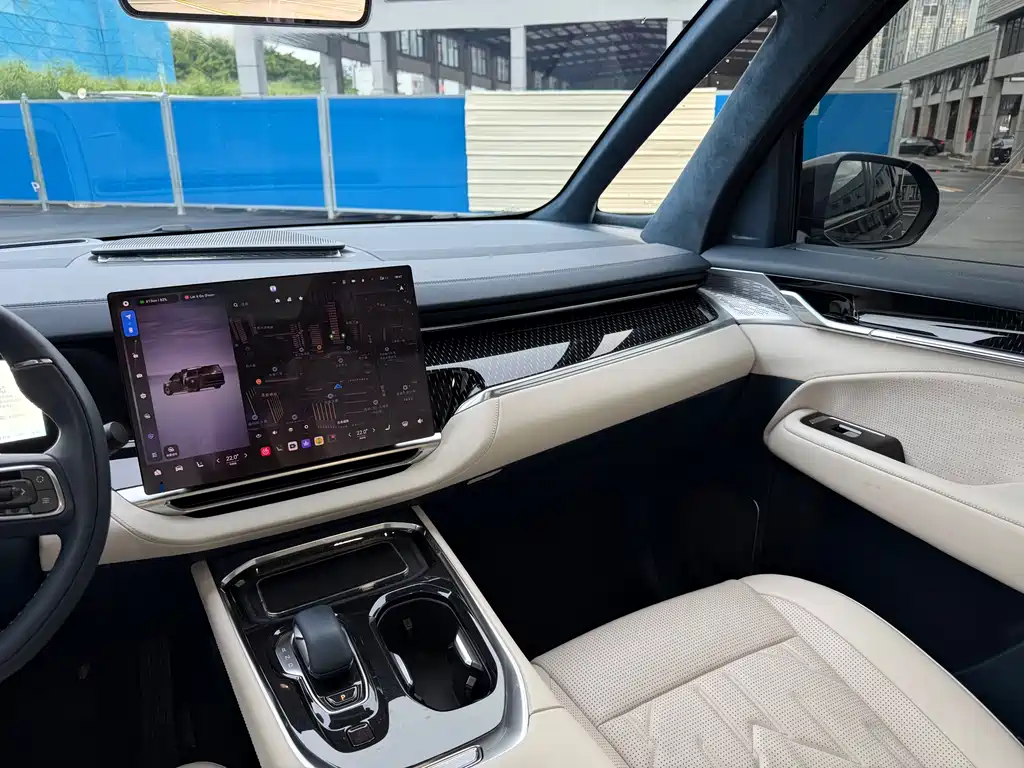 Zeekr 009 2024 мест 108kWh