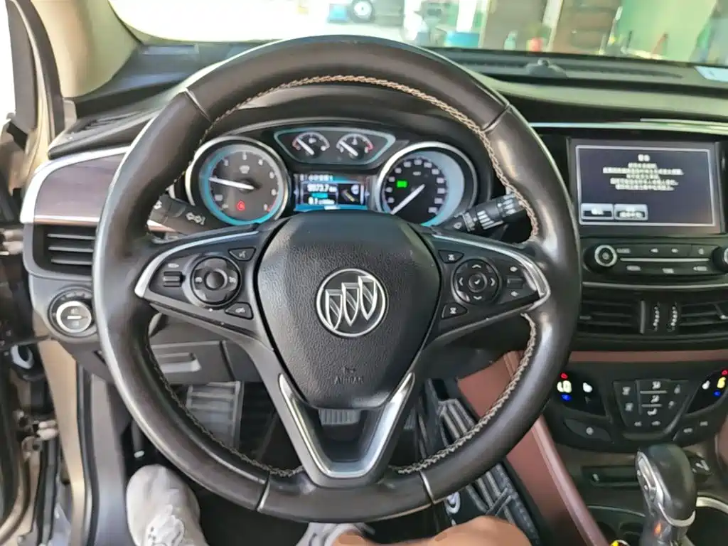 Buick Envision Plus — миниатюра 11
