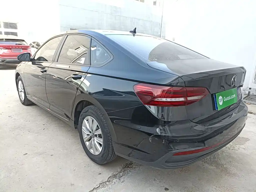 Volkswagen Lavida — миниатюра 5