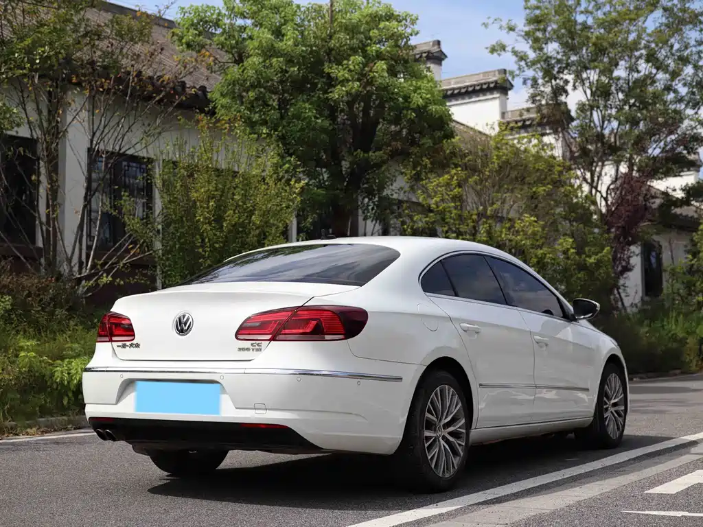 Volkswagen CC — миниатюра 4