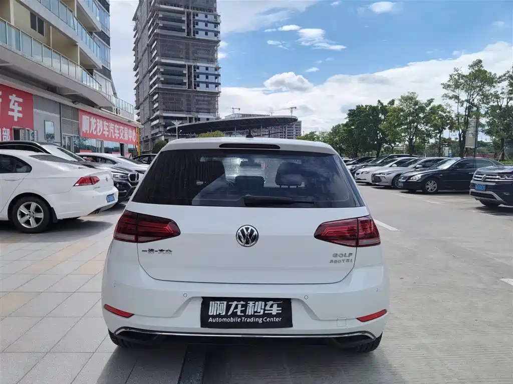 Volkswagen Golf — миниатюра 4