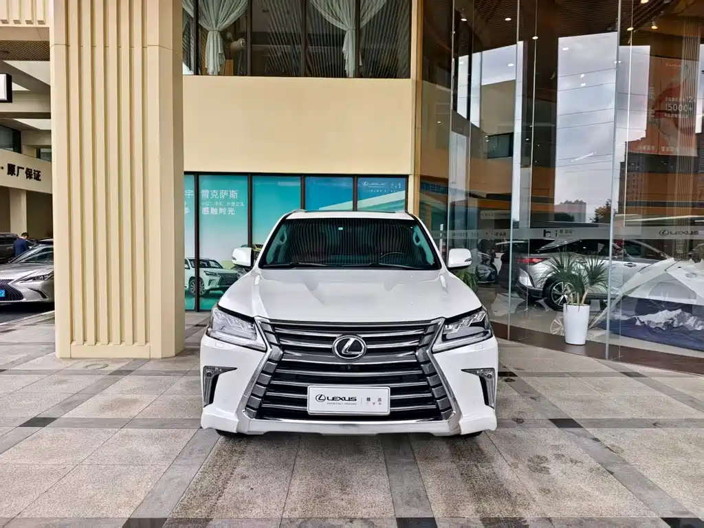 Lexus LX — миниатюра 2