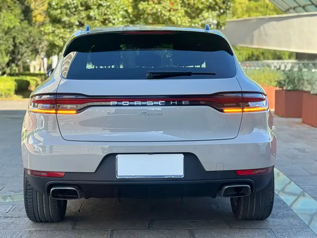 Porsche Macan — миниатюра 15