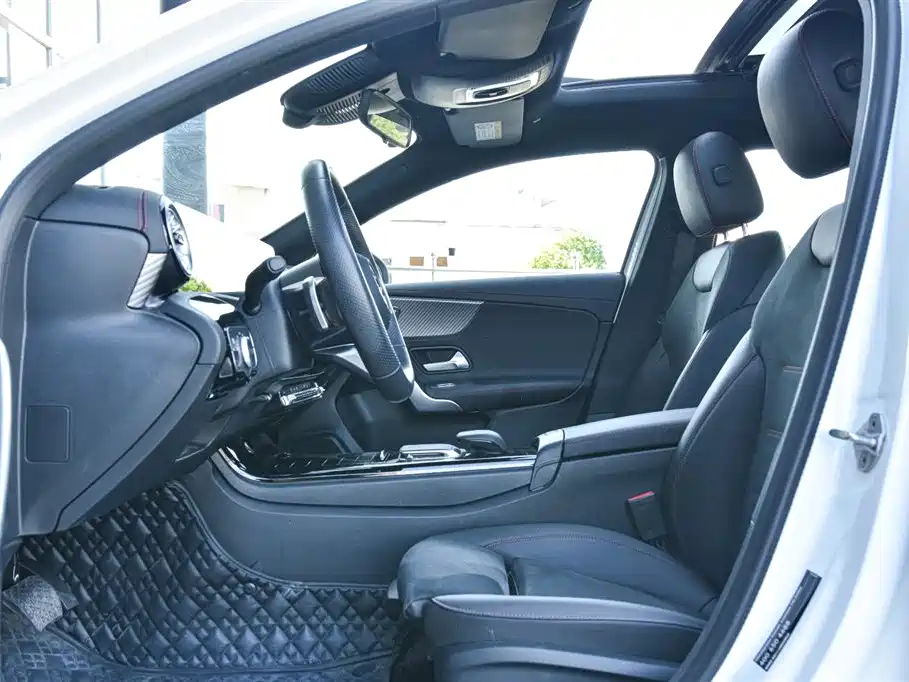 MERCEDES-BENZ A CLASS