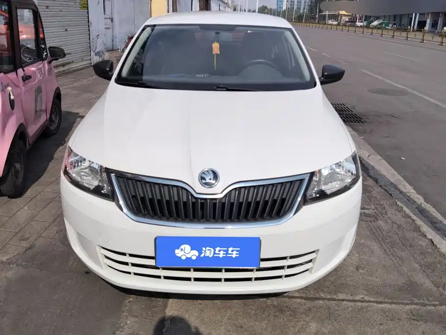Skoda Rapid — миниатюра 2