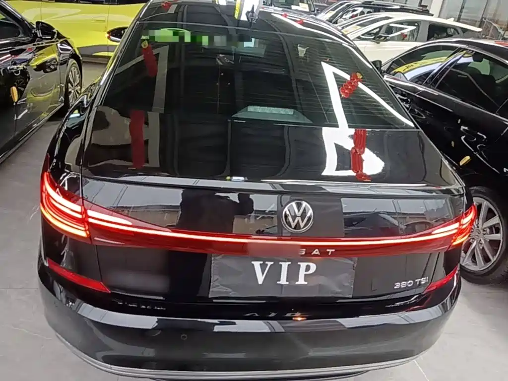 Volkswagen Passat — миниатюра 6