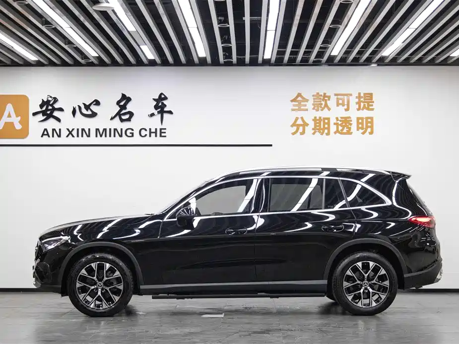 Mercedes-Benz GLC 2023 GLC 260 L 4MATIC 5 мест